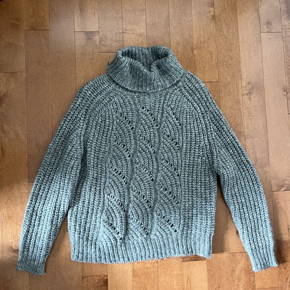 Dynamite Charcoal Knit Pullover